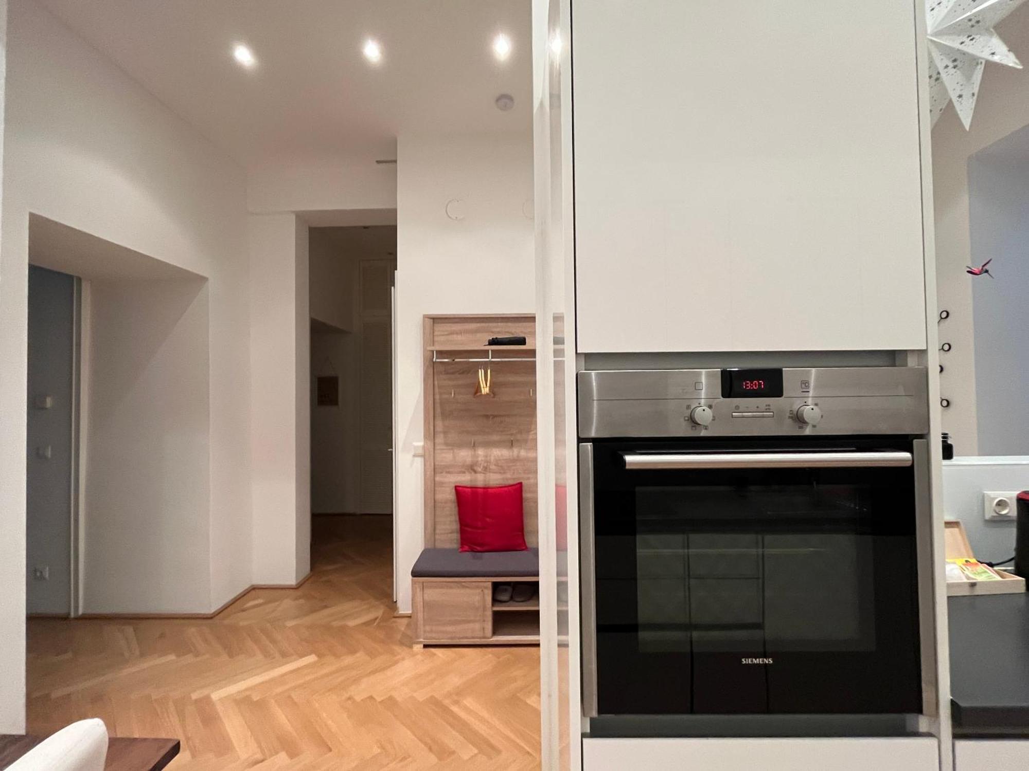 Quiet Apartment Next To Belvedere & Central Station Wien Ngoại thất bức ảnh